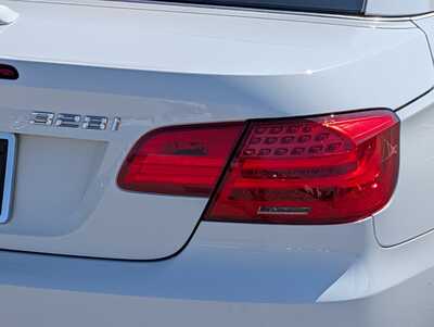 2011 BMW 3 Series, $12848. Photo 10