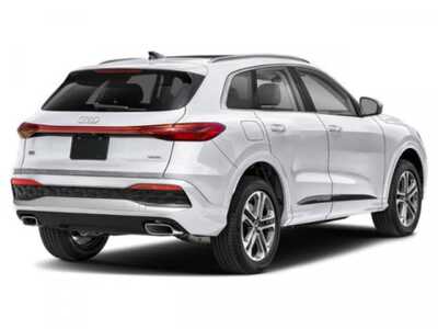 2026 Audi Q5, $61645. Photo 2