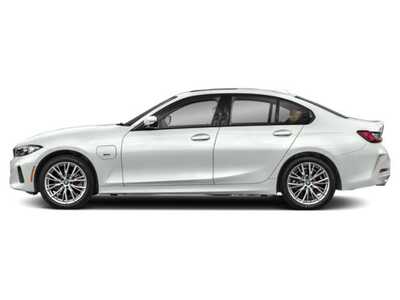 2023 BMW 3 Series, $0. Photo 3