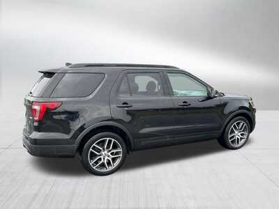 2017 Ford Explorer, $0. Photo 11