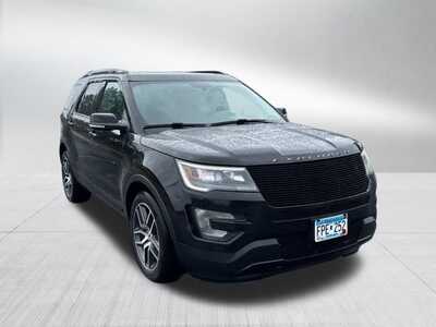 2017 Ford Explorer, $0. Photo 2