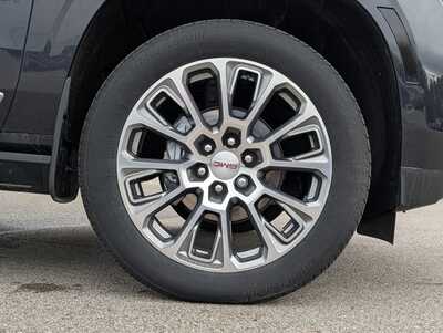 2025 GMC Yukon, $77848. Photo 11