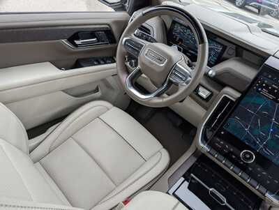 2025 GMC Yukon, $77848. Photo 12