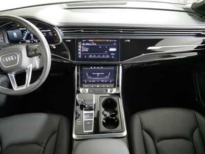 2025 Audi Q7, $0. Photo 10