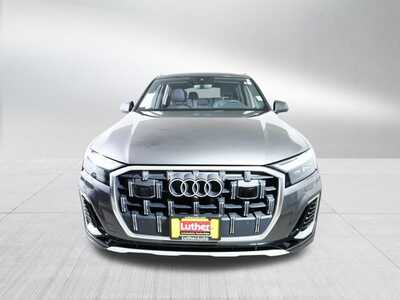 2025 Audi Q7, $0. Photo 2