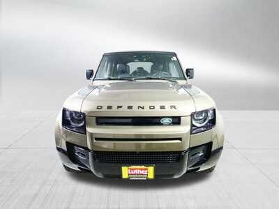 2024 Land Rover Defender, $0. Photo 2