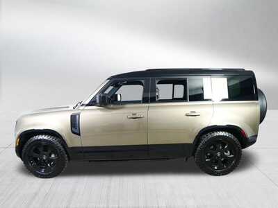 2024 Land Rover Defender, $0. Photo 4