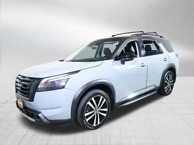 2024 Nissan Pathfinder, $37348. Photo 3