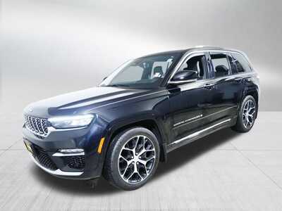 2023 Jeep Grand Cherokee, $35000. Photo 3