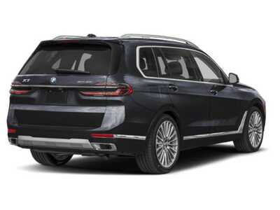 2027 BMW X7, $111165. Photo 2