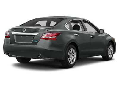 2015 Nissan Altima, $0. Photo 2