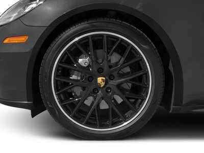 2017 Porsche Panamera, $0. Photo 11