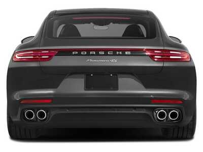2017 Porsche Panamera, $0. Photo 5