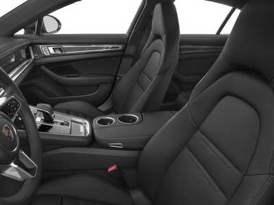 2017 Porsche Panamera, $0. Photo 9