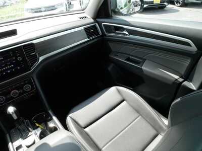 2023 Volkswagen Atlas, $0. Photo 11