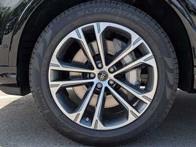 2026 Audi Q7, $67645. Photo 4