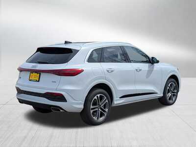 2026 Audi Q5, $57845. Photo 2