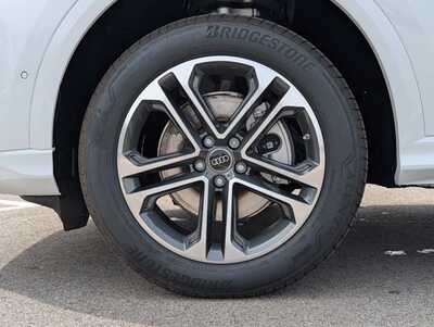 2026 Audi Q5, $57845. Photo 4