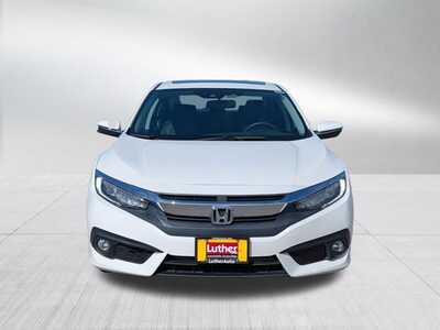2016 Honda Civic, $18348. Photo 2