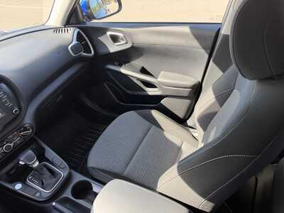 2020 Kia Soul, $0. Photo 11