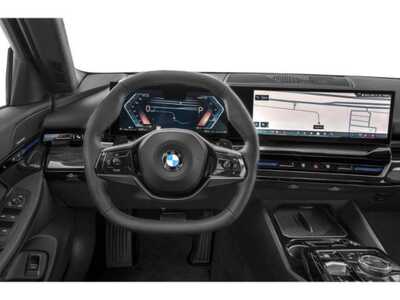 2024 BMW 5 Series, $40000. Photo 9