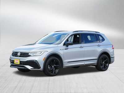 2023 Volkswagen Tiguan, $0. Photo 3