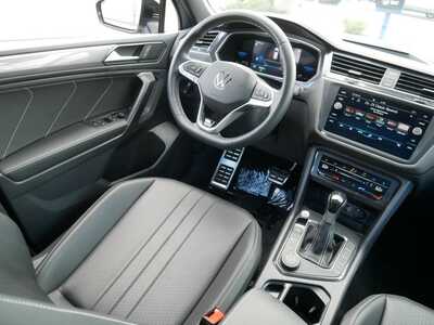 2023 Volkswagen Tiguan, $0. Photo 9