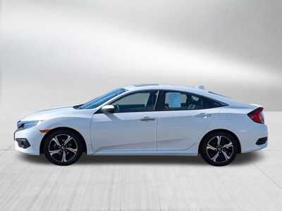 2016 Honda Civic, $18148. Photo 4