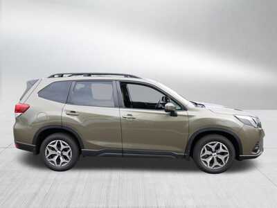 2024 Subaru Forester, $28348. Photo 8