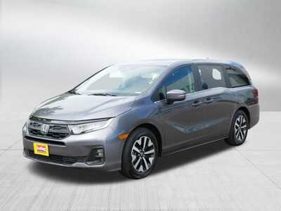 2025 Honda Odyssey, $35000. Photo 3