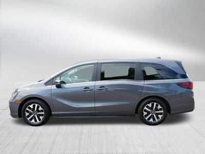2025 Honda Odyssey, $35000. Photo 4