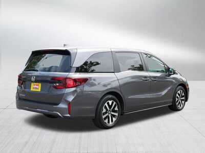2025 Honda Odyssey, $35000. Photo 7