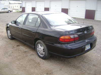 1999 Chevrolet Malibu, $1500. Photo 3