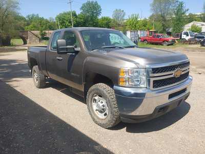 2013 Chevrolet 2500 Ext Cab, $26500. Photo 2