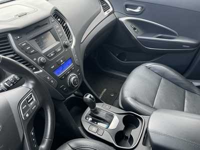 2013 Hyundai Santa Fe, $11502. Photo 7