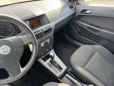 2008 Saturn Astra, $2590. Photo 6