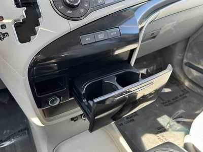 2011 Toyota Sienna, $5990. Photo 11