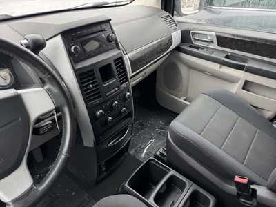 2009 Dodge Caravan, Grand, $4690. Photo 7