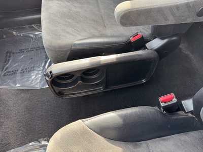 2002 Honda CR-V, $2990. Photo 12