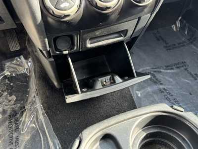 2002 Honda CR-V, $2990. Photo 9