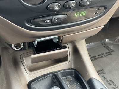 2003 Toyota Sequoia, $2591. Photo 7