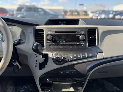 2013 Toyota Sienna, $8590. Photo 2