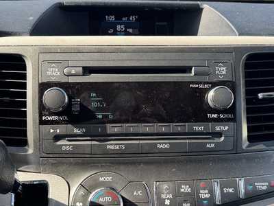 2013 Toyota Sienna, $8590. Photo 6