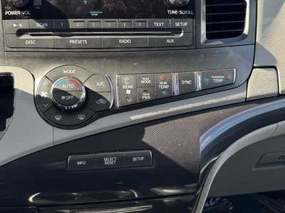 2013 Toyota Sienna, $8590. Photo 7