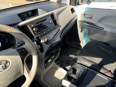 2013 Toyota Sienna, $8590. Photo 9