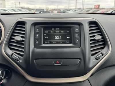 2015 Jeep Cherokee, $8490. Photo 5