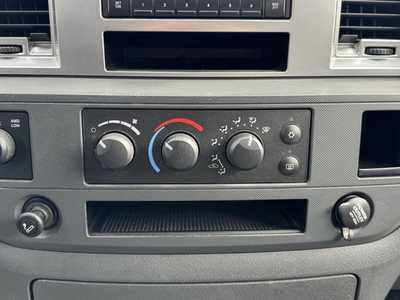 2007 Dodge 1500 Crew Cab, $5690. Photo 5