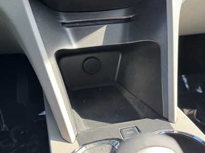 2011 Chevrolet Equinox, $5990. Photo 6