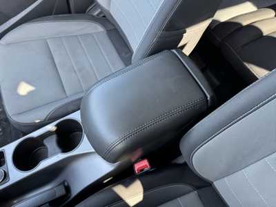 2014 Ford Escape, $8990. Photo 10