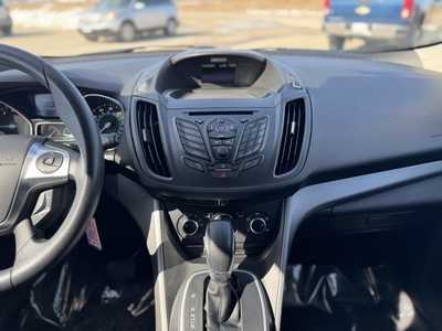 2014 Ford Escape, $8990. Photo 2